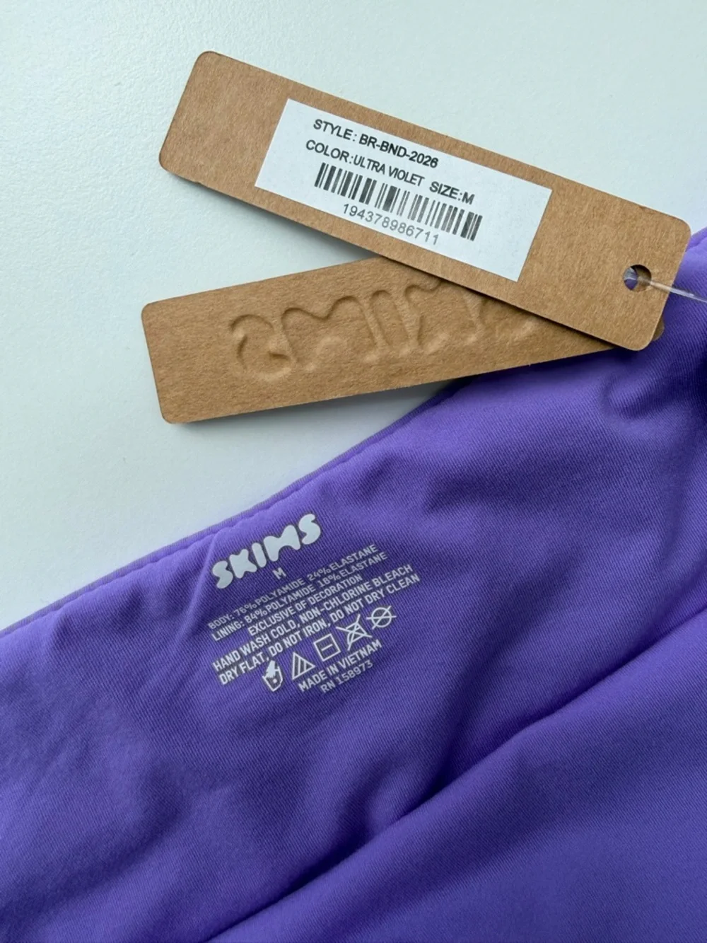 NWT SKIMS Fits Everybody Bandeau Bra Ultra Violet Size M - Picture 4 of 6